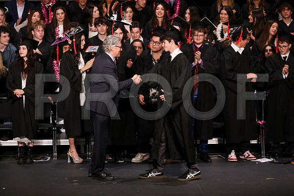 6943_OakwoodGrad2024_B