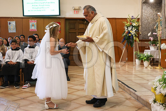 SFX_1stCommunion_5643_05-04-24