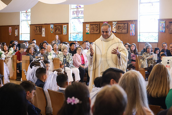 SFX_1stCommunion_5499_05-04-24