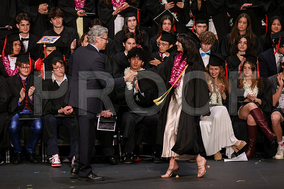 7157_OakwoodGrad2024_B
