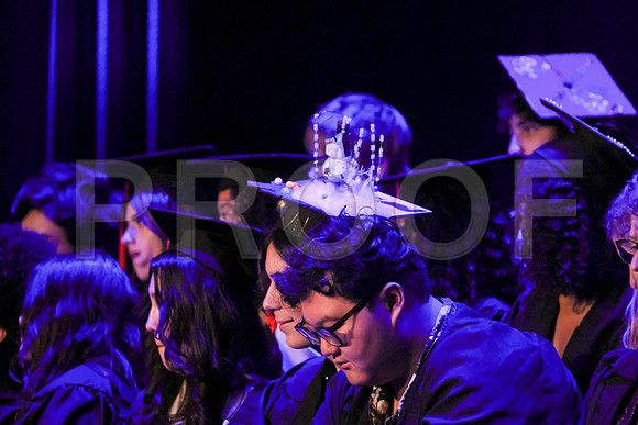 6682_OakwoodGrad2024_B