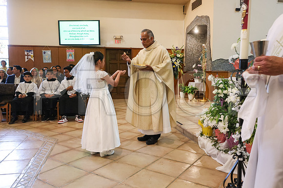 SFX_1stCommunion_5702_05-04-24