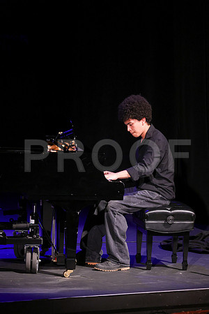 6804_OakwoodGrad2024_B