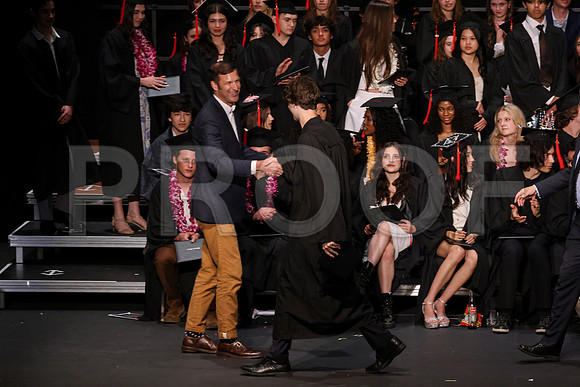 7079_OakwoodGrad2024_B