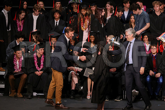 7058_OakwoodGrad2024_B