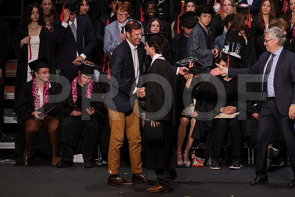 7002_OakwoodGrad2024_B