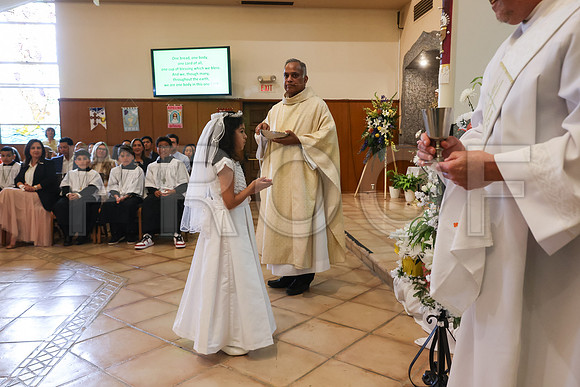 SFX_1stCommunion_5610_05-04-24