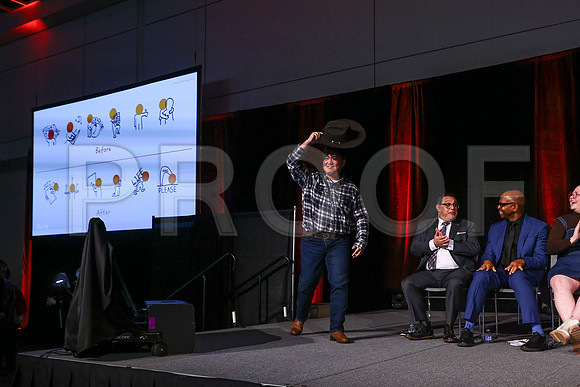 ACCD_0041_FallGrad_12-20-25