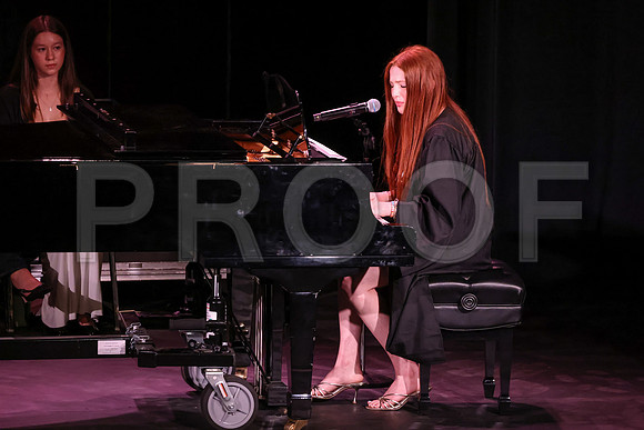 Oakwood_3025-B_Grad_6-5-25