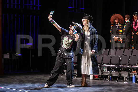 Oakwood_2847-B_Grad_6-5-25