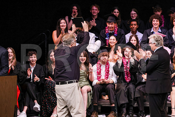 4585_OakwoodGrad2023_B