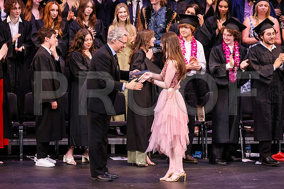 4619_OakwoodGrad2023_B