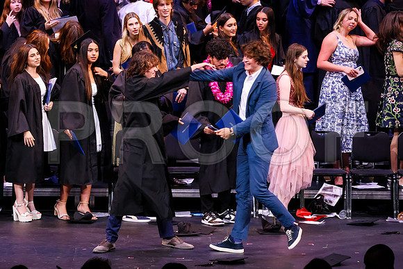 4963_OakwoodGrad2023_B