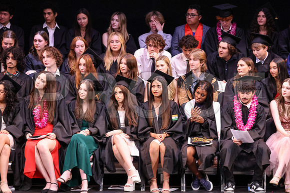 4533_OakwoodGrad2023_B