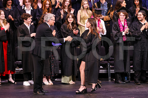 4611_OakwoodGrad2023_B
