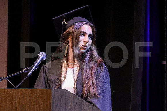 4232_OakwoodGrad2023_B