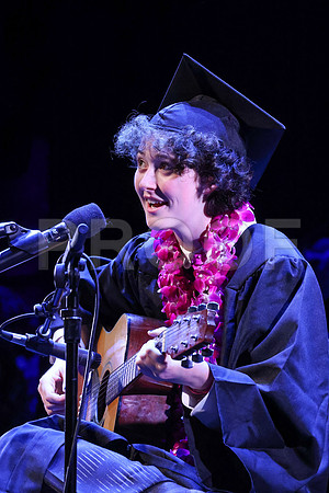 4327_OakwoodGrad2023_B