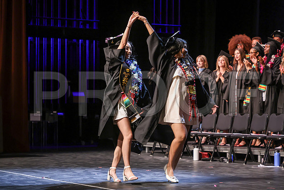 Oakwood_2913-B_Grad_6-5-25