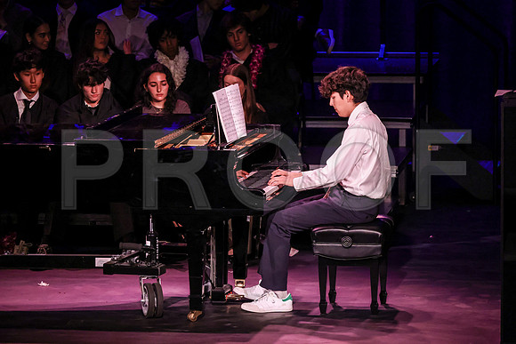 Oakwood_3442-B_Grad_6-5-25