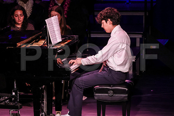 Oakwood_3440-B_Grad_6-5-25