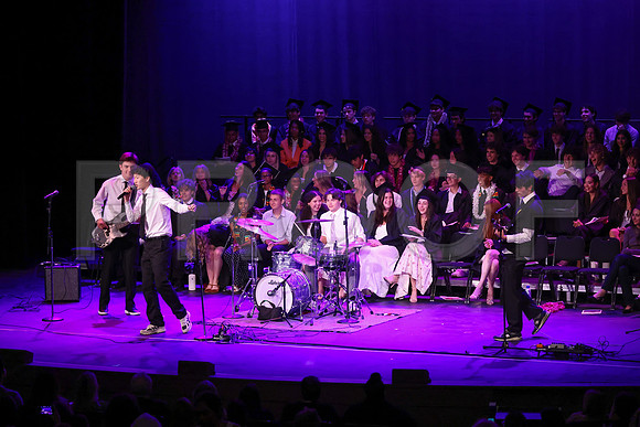 Oakwood_3162-B_Grad_6-5-25