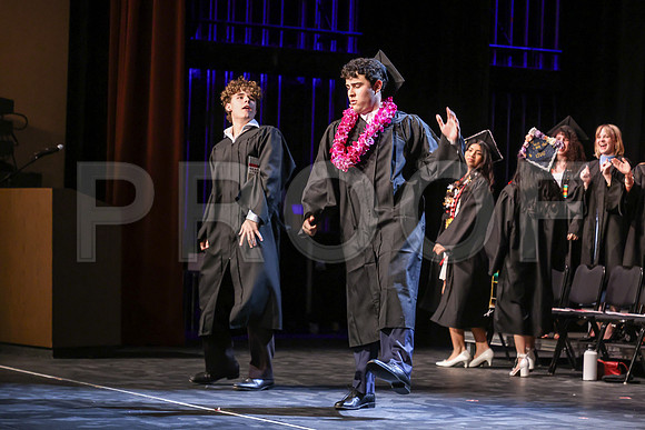 Oakwood_2917-B_Grad_6-5-25