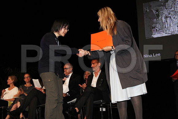 1218