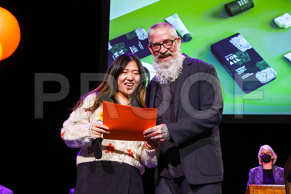 ACCD-1233_FallGrad_12-18-21