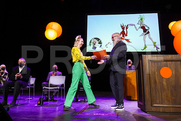 ACCD-1239_FallGrad_12-18-21