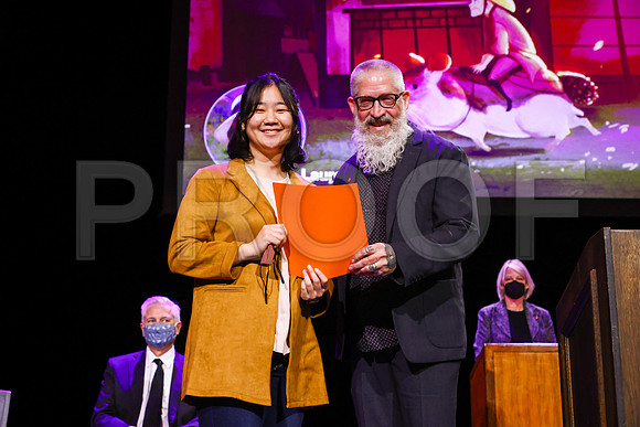ACCD-1253_FallGrad_12-18-21