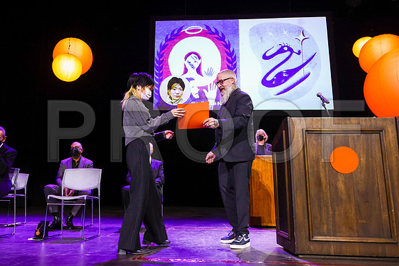 ACCD-1260_FallGrad_12-18-21