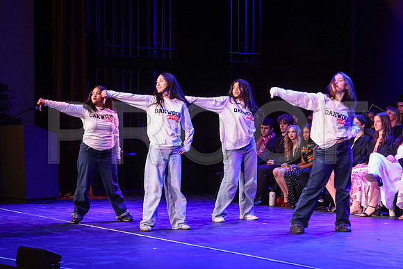 Oakwood_3280-B_Grad_6-5-25