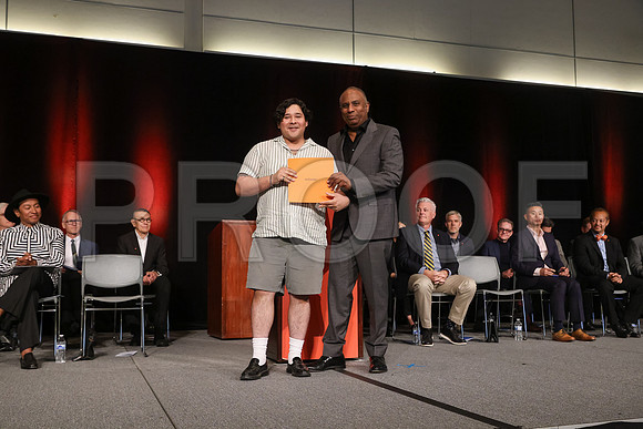 ACCD_SpringGrad24_0686_04-27-24
