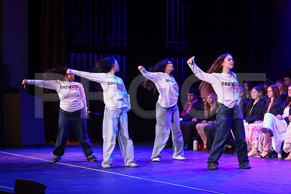 Oakwood_3279-B_Grad_6-5-25