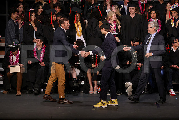 6989_OakwoodGrad2024_B
