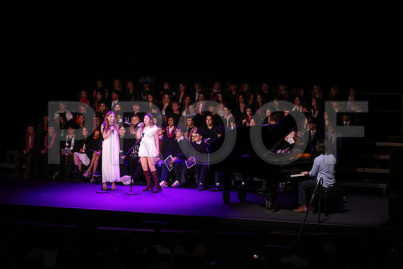 6461_OakwoodGrad2024_B