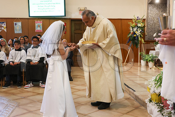 SFX_1stCommunion_5688_05-04-24