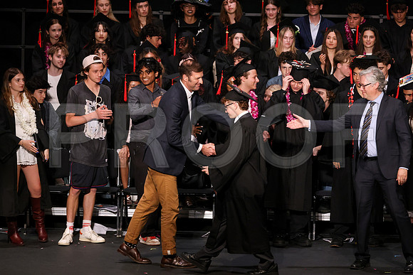 6951_OakwoodGrad2024_B