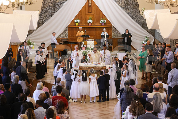 SFX_1stCommunion_5533_05-04-24