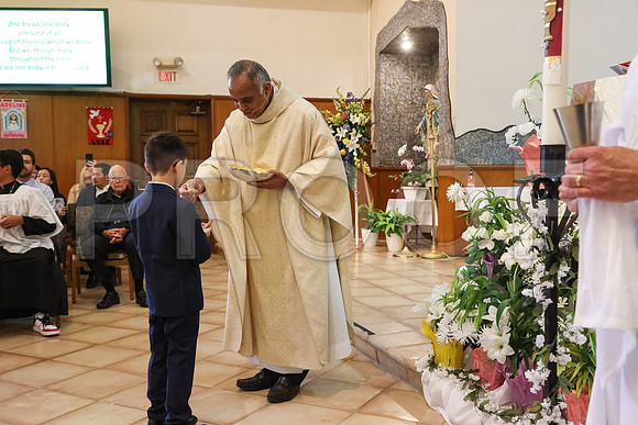 SFX_1stCommunion_5709_05-04-24