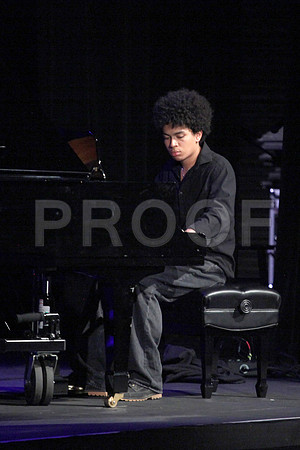 4783_OakwoodGrad2024_A