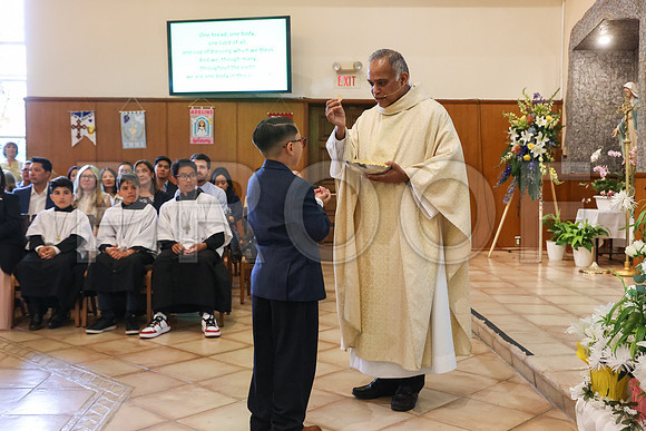 SFX_1stCommunion_5614_05-04-24