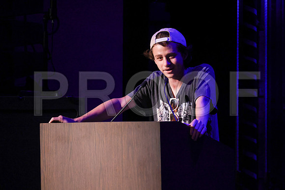 6639_OakwoodGrad2024_B