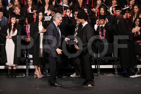 6947_OakwoodGrad2024_B