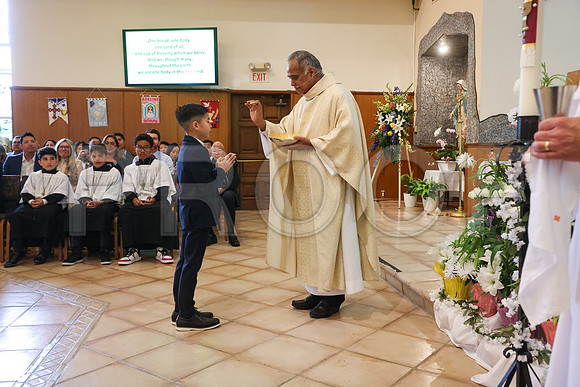 SFX_1stCommunion_5677_05-04-24