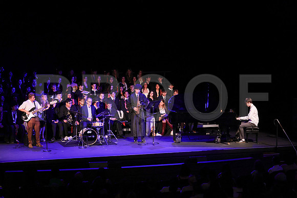 6540_OakwoodGrad2024_B