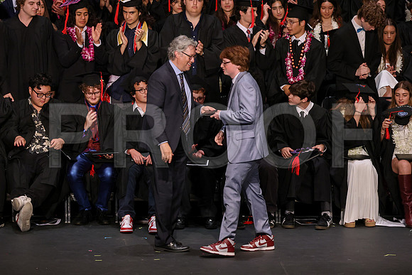 6984_OakwoodGrad2024_B
