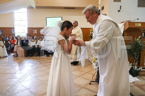 SFX_1stCommunion_5706_05-04-24