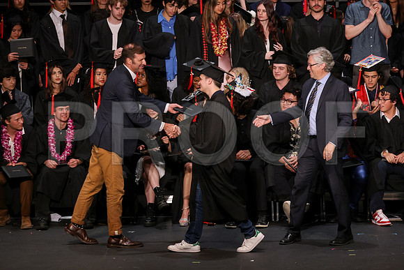 7065_OakwoodGrad2024_B