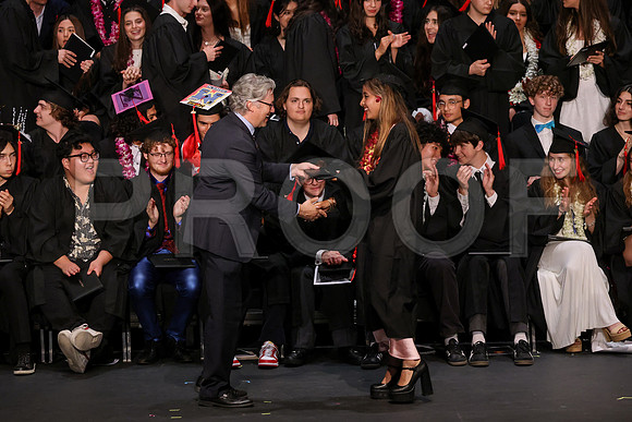 7099_OakwoodGrad2024_B